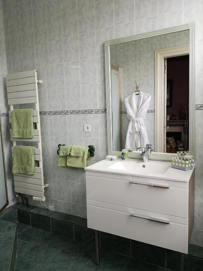 Le Domaine Des Pres Du Hom Bed & Breakfast