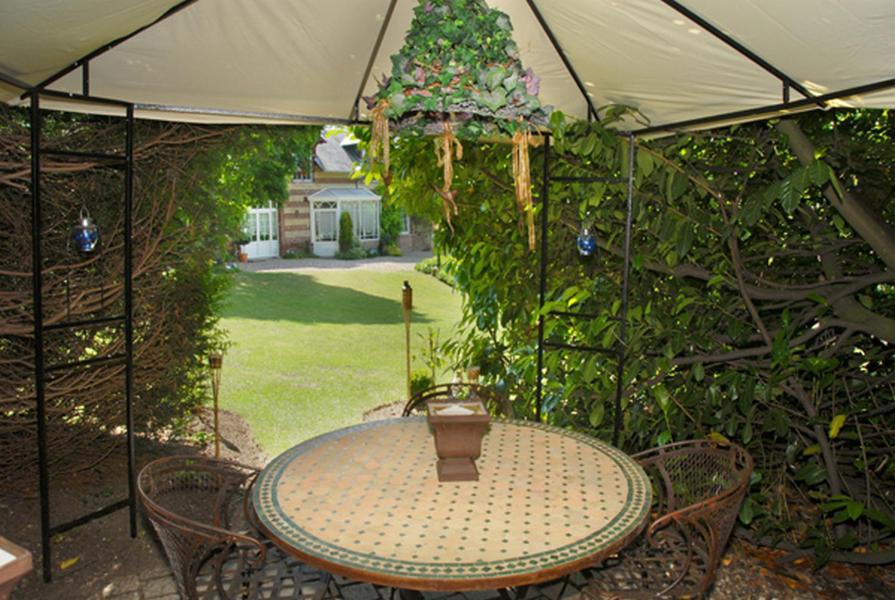 Le Domaine Des Pres Du Hom 4*