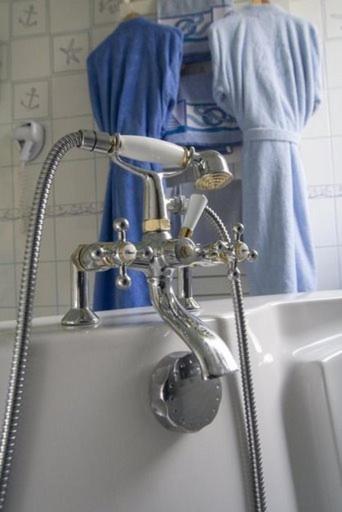 Le Domaine Des Pres Du Hom Bed & Breakfast 4*