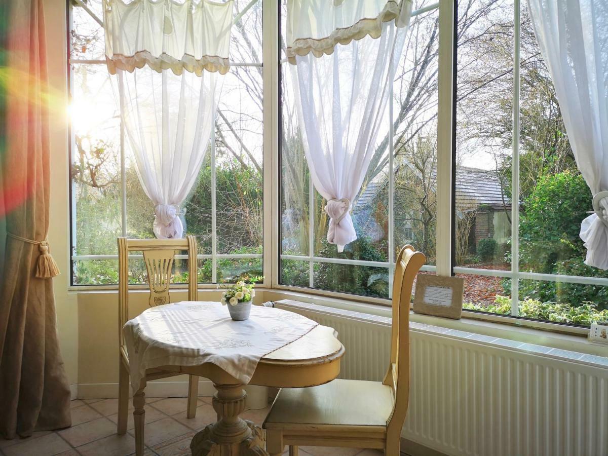 Le Domaine Des Pres Du Hom Bed & Breakfast 4*
